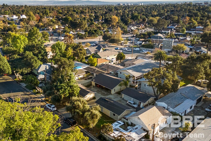 196-202 E Sacramento St, Altadena, CA à vendre - Photo du bâtiment - Image 1 de 16
