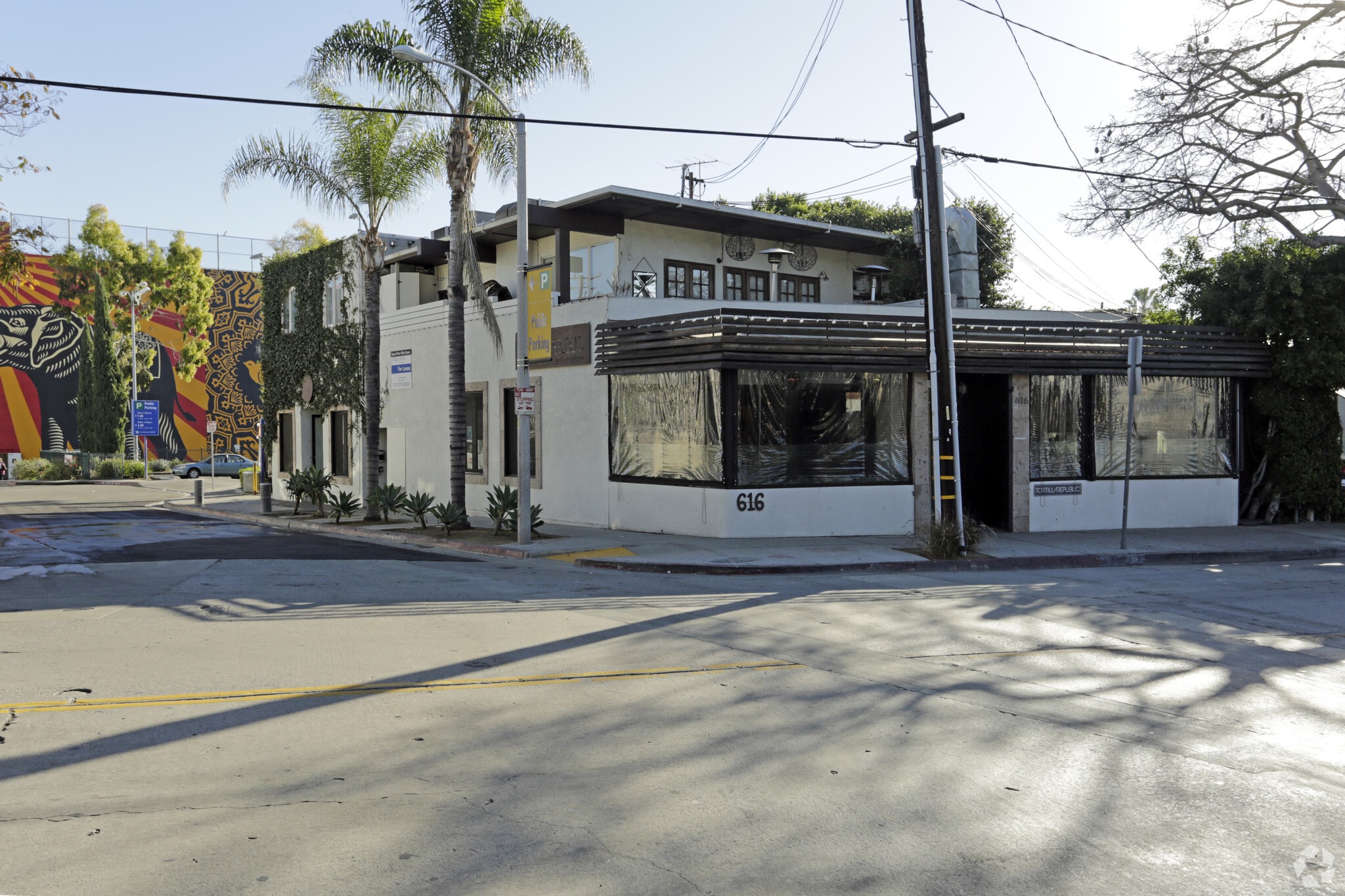 616 N Robertson Blvd, West Hollywood, CA for sale Building Photo- Image 1 of 18