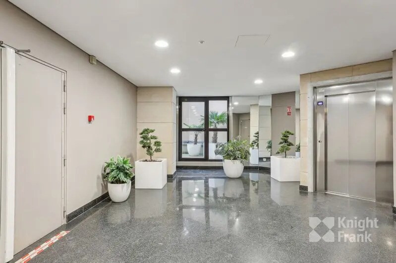 6 Boulevard Bineau, Levallois-Perret for lease - Lobby - Image 2 of 18