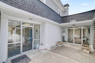 100 S Highland Ave, Ossining, NY à louer Hall d’entrée- Image 1 de 24