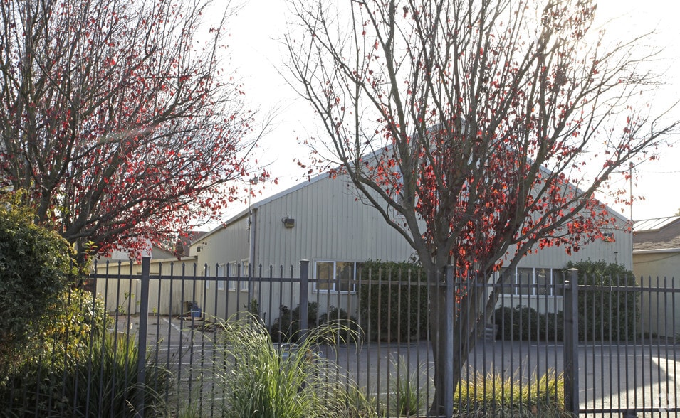 768 Stewart Ct, Alameda, CA for lease - Building Photo - Image 3 of 3