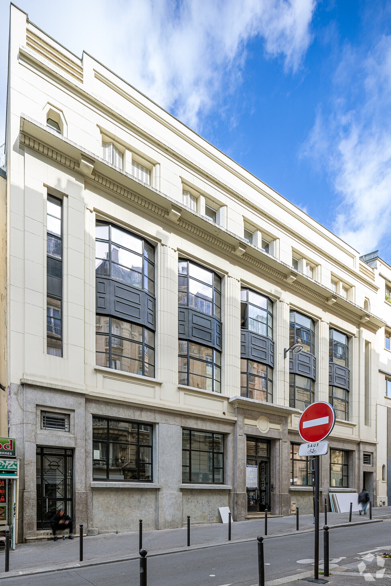 35 Rue Lucien Sampaix, Paris for sale Primary Photo- Image 1 of 6
