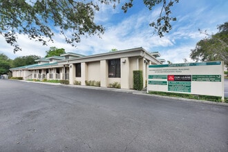 9109 Baymeadows Rd, Jacksonville, FL à louer Photo du bâtiment- Image 2 de 14