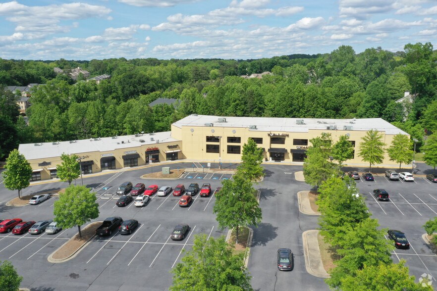 4425 S Cobb Dr, Smyrna, GA à louer - Photo principale - Image 1 de 8