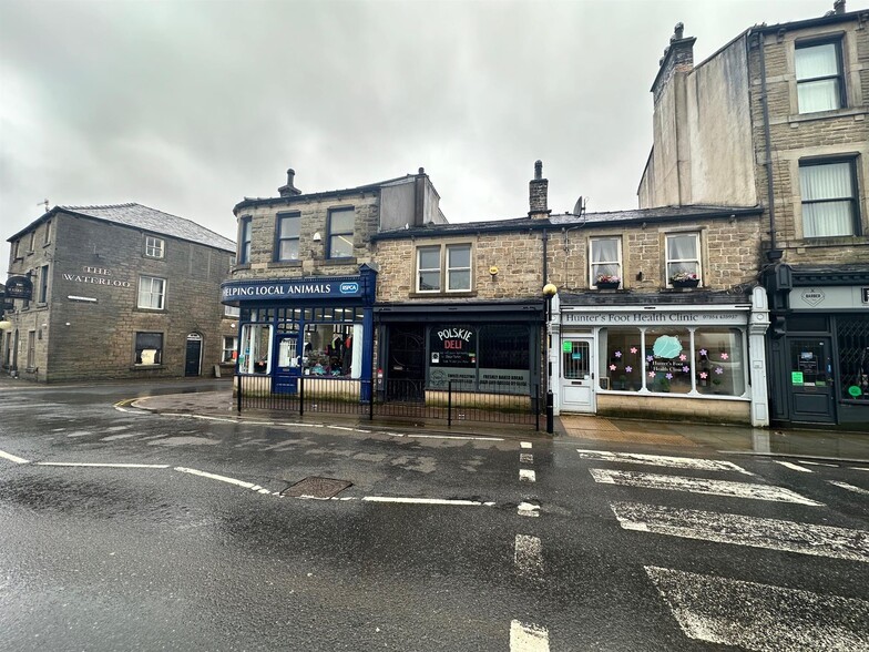 29-31 St. James St, Bacup for lease - Building Photo - Image 2 of 3