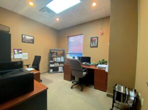6000 Turkey Lake Rd, Orlando, FL for lease Interior Photo- Image 2 of 4