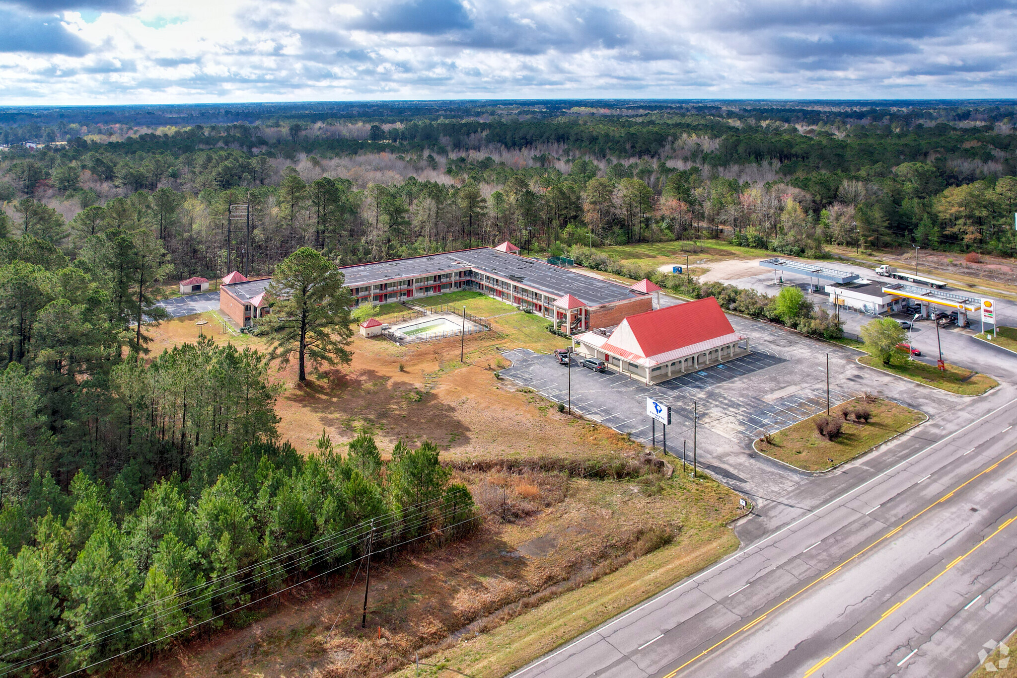 6137 Alex Harvin Hwy, Manning, SC for sale Building Photo- Image 1 of 1