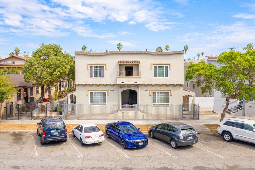 1526-1532 Cedar Ave, Long Beach, CA for sale - Building Photo - Image 1 of 15