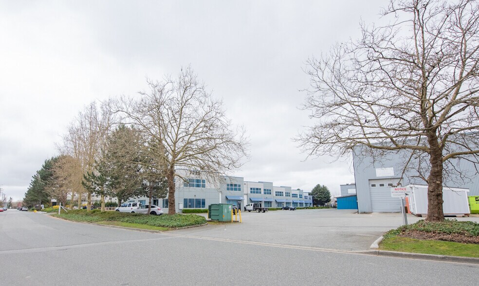 7225 Brown St, Delta, BC à vendre - Photo du bâtiment - Image 3 de 37