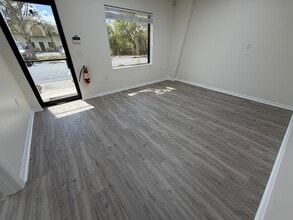 13750 Treeline Ave S, Fort Myers, FL à louer Photo intérieure- Image 1 de 4