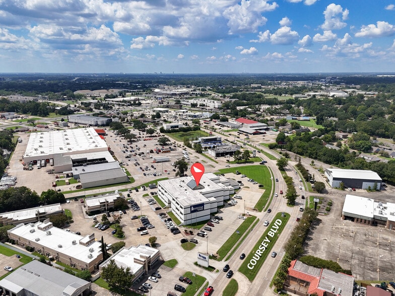 10500 Coursey Blvd, Baton Rouge, LA à louer - Photo du bâtiment - Image 2 de 12