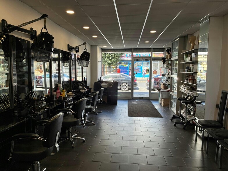 72 Beulah Rd, Thornton Heath for lease - Building Photo - Image 2 of 6