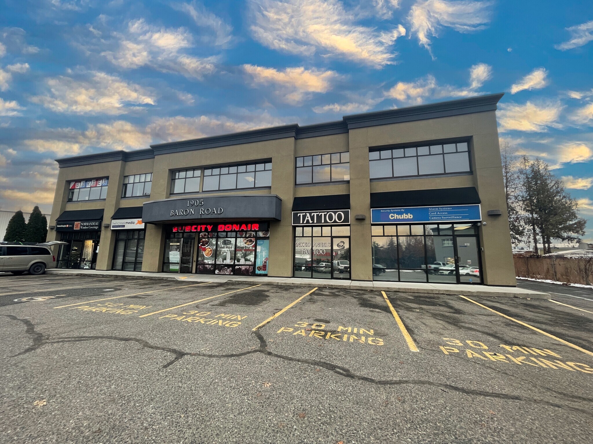 1905 Baron Rd, Kelowna, BC for sale Primary Photo- Image 1 of 1