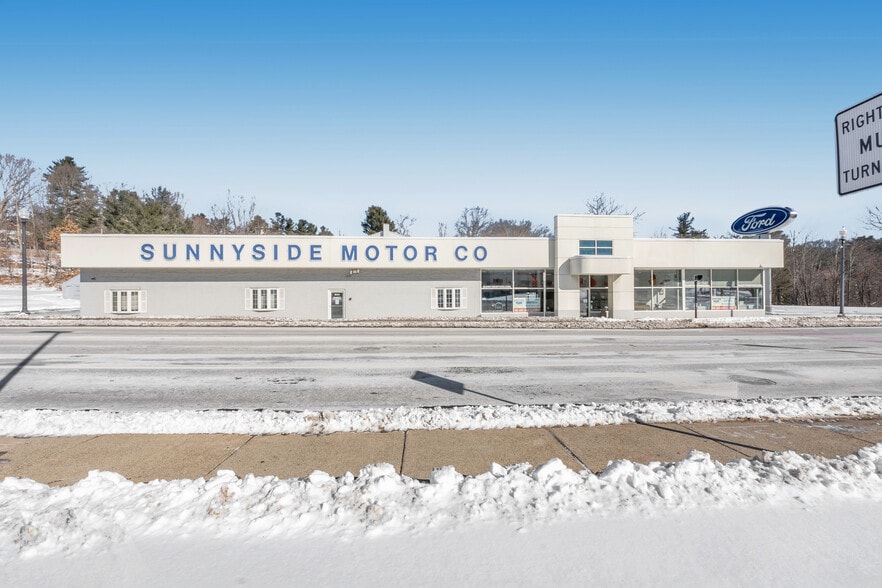 Sunnyside Portfolio portfolio of 5 properties for sale on LoopNet.ca - Building Photo - Image 1 of 79