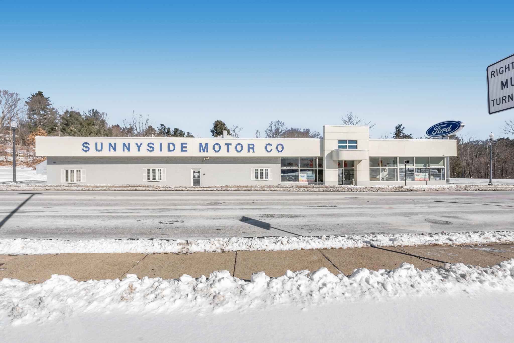 Sunnyside Portfolio portefeuille de 5 propriétés à vendre sur LoopNet.ca Photo du bâtiment- Image 1 de 80