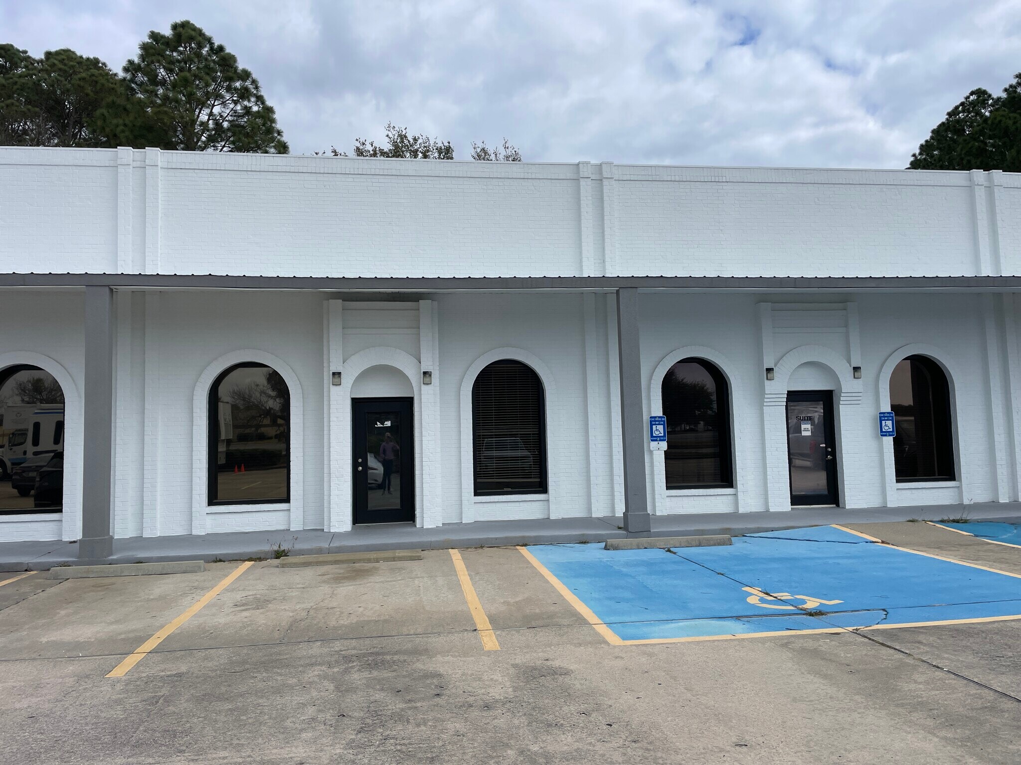 106 Shoppers Way, Brunswick, GA for lease Primary Photo- Image 1 of 4