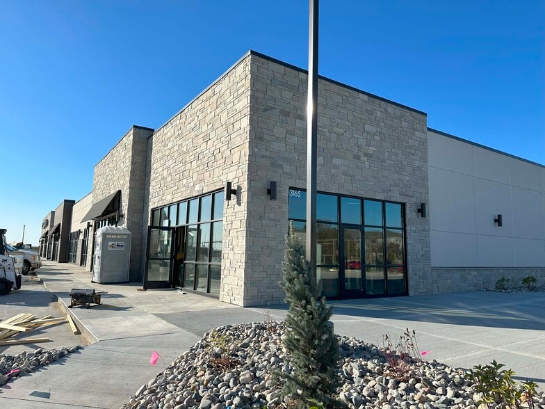 3165 33rd Street South, Fargo, ND for lease - Building Photo - Image 3 of 7