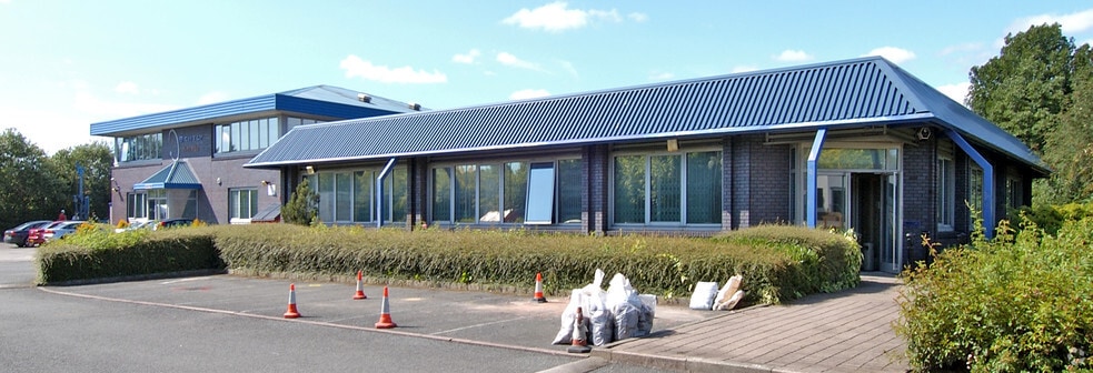 Kelvin Close, Warrington à louer - Photo du bâtiment - Image 2 de 2