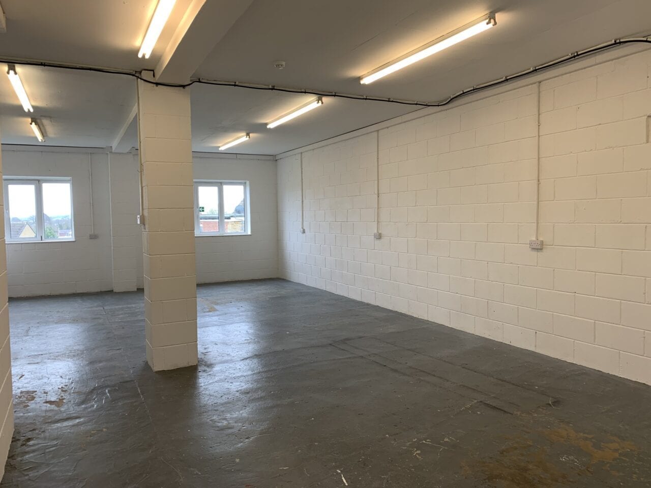 6 Station Rd, Skelmanthorpe for lease Interior Photo- Image 1 of 6