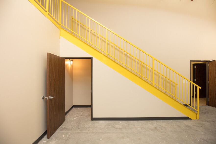 3406 Longhorn Dr, Houston, TX for lease - Interior Photo - Image 3 of 23