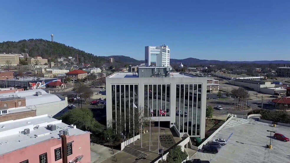 835 Central Ave, Hot Springs, AR à vendre - Photo du bâtiment - Image 2 de 6