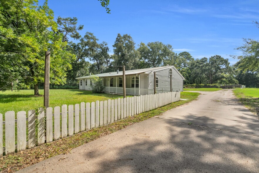 22830 Fritz Ln, Spring, TX à louer - Photo du bâtiment - Image 3 de 39