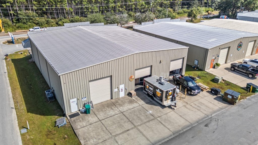 605 N County Road 393, Santa Rosa Beach, FL for lease Primary Photo- Image 1 of 16