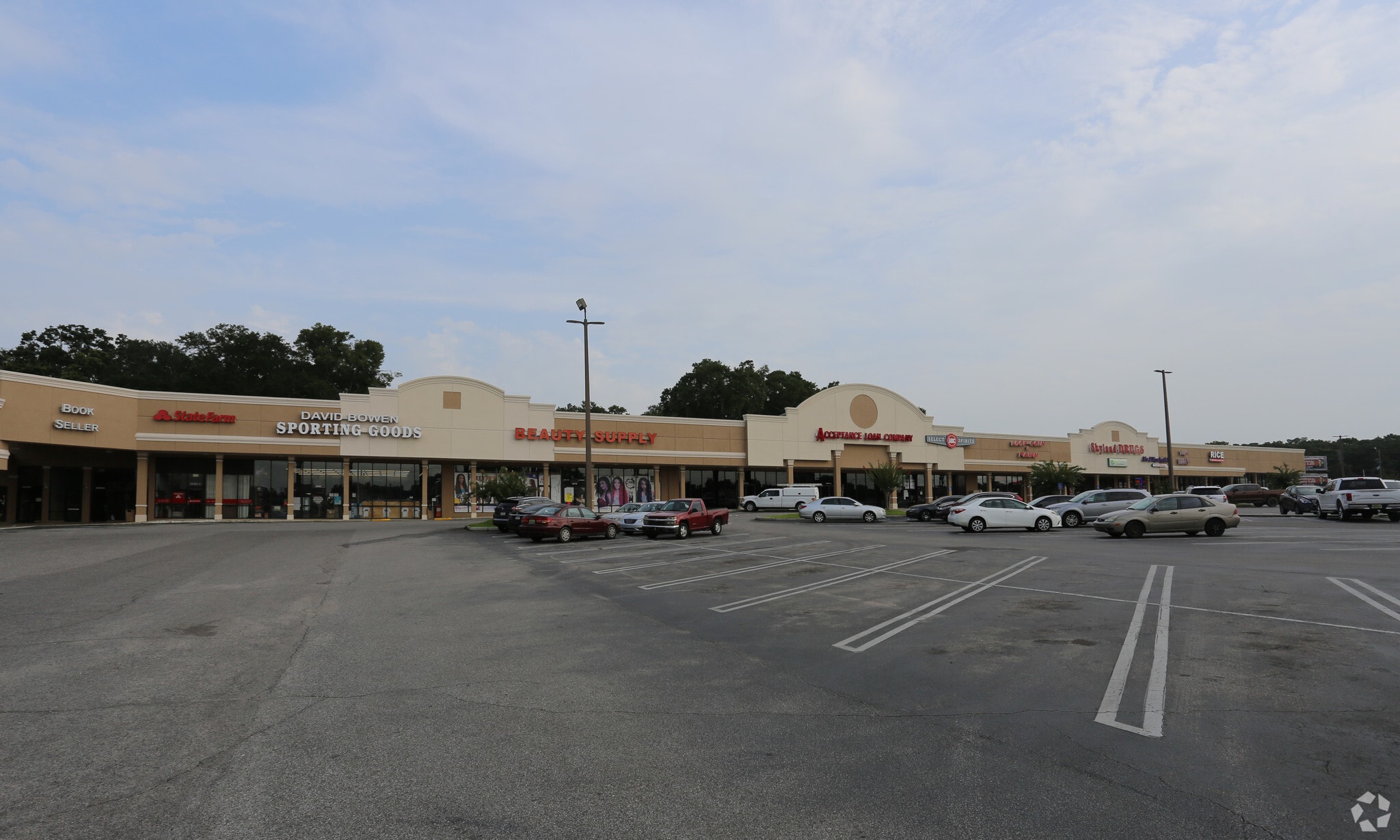 3960-3992 Government Blvd, Mobile, AL for lease Primary Photo- Image 1 of 6