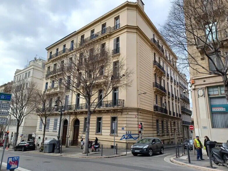 29 Boulevard D'Athenes, Marseille à louer - Photo du bâtiment - Image 2 de 17