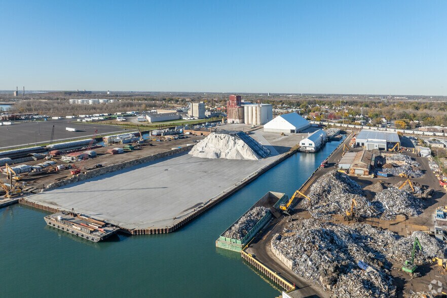 3020 E 104th St, Chicago, IL à louer - Photo du bâtiment - Image 1 de 16