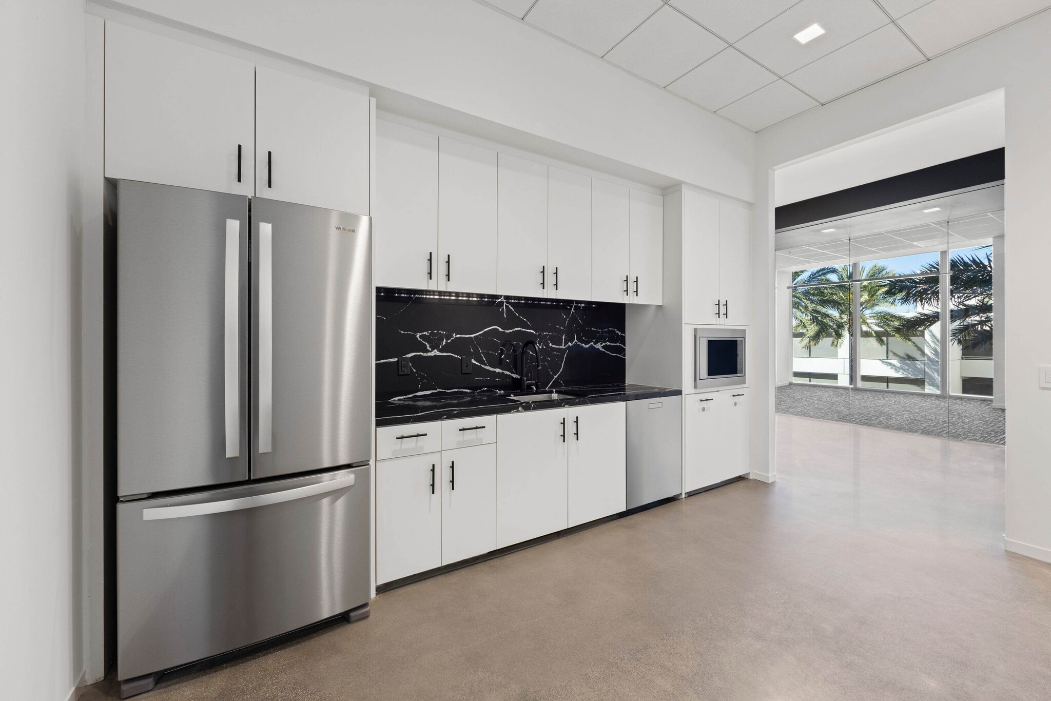400 Spectrum Center Dr, Irvine, CA for lease Interior Photo- Image 1 of 5