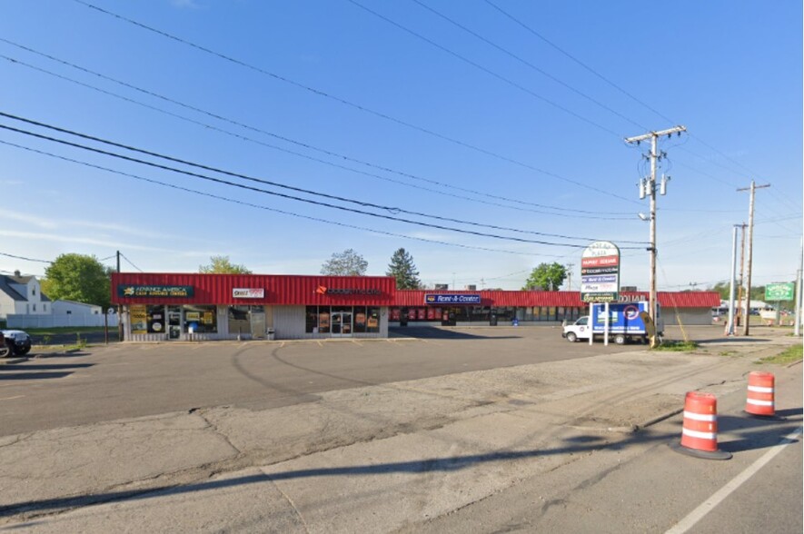 2128 Columbus Rd NE, Canton, OH for lease - Building Photo - Image 1 of 2