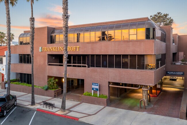 Plus de détails pour 7855 Fay Ave, La Jolla, CA - Médical à louer