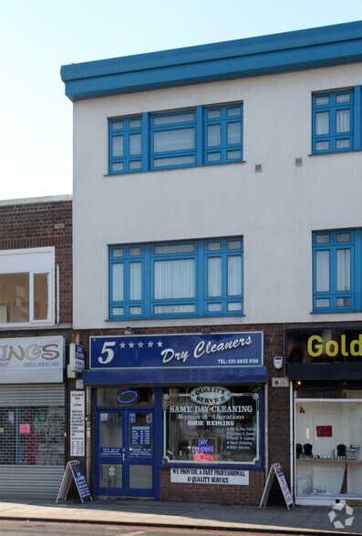 6 Burnt Ash Rd, Londres à louer - Photo du bâtiment - Image 2 de 3