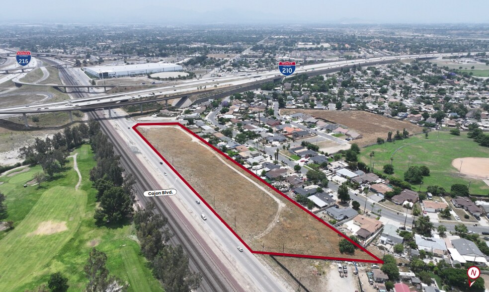 Cajon, San Bernardino, CA à vendre - Photo du bâtiment - Image 3 de 4