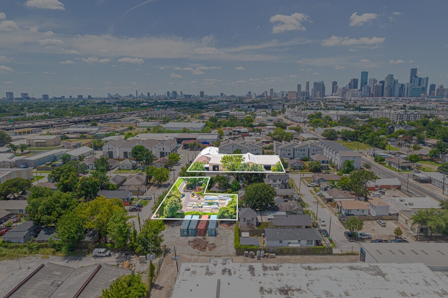 1714 Hussion St, Houston, TX for sale - Aerial - Image 3 of 20