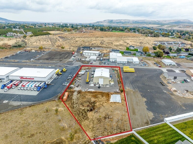 1585 Dale Ave, Benton City, WA for lease - Primary Photo - Image 1 of 27