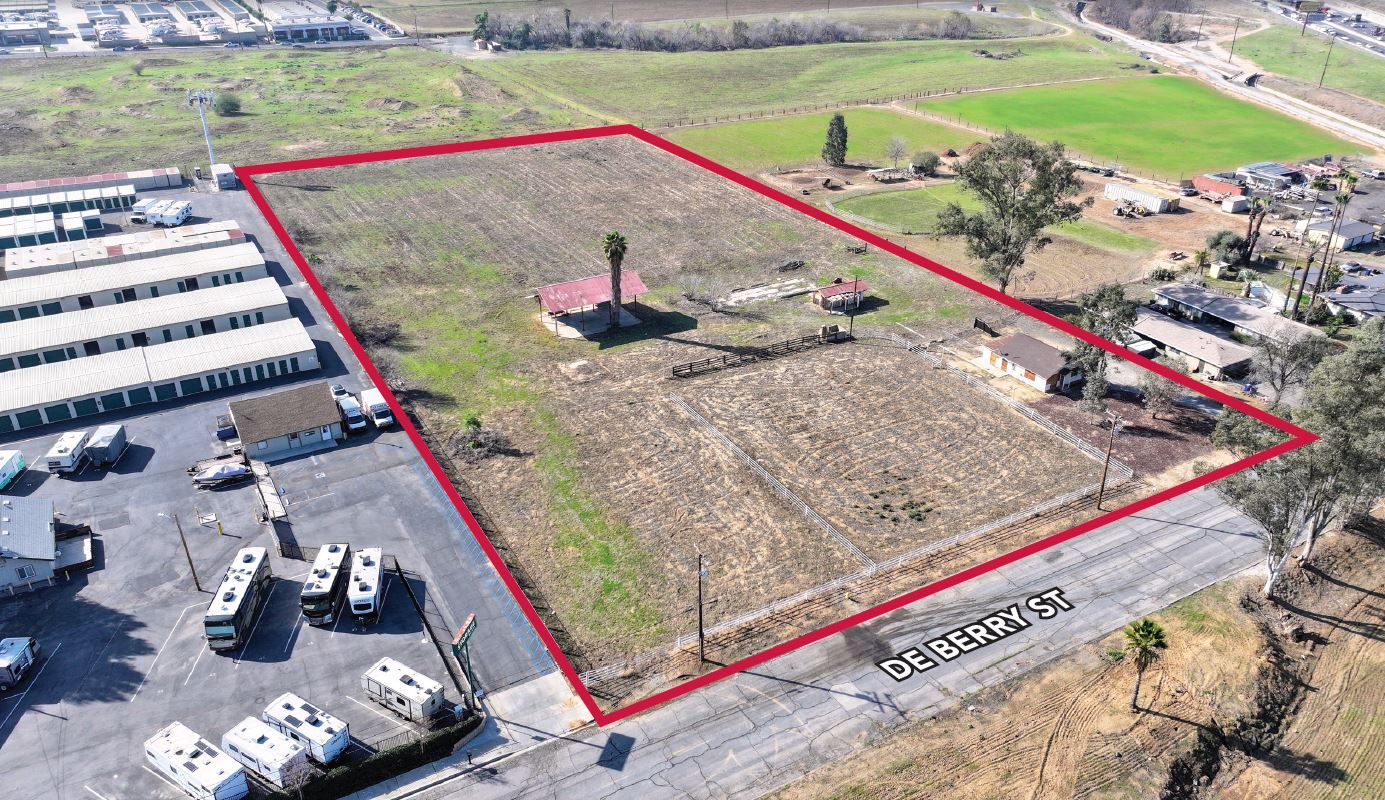 21911 De Berry St, Grand Terrace, CA à vendre Photo principale- Image 1 de 2