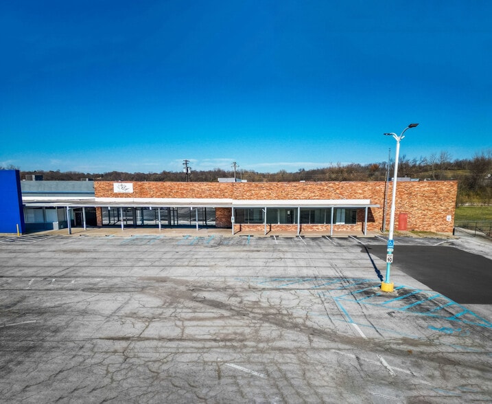 1401 Vaughn Rd, Wood River, IL for lease - Building Photo - Image 2 of 9