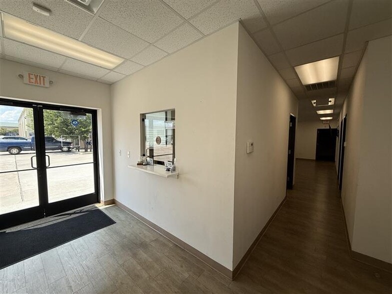 14323-14423 FM 529 Rd, Houston, TX for lease - Interior Photo - Image 2 of 5