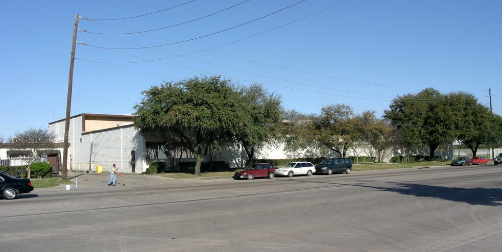 1909 N Beckley Ave, Dallas, TX à louer - Photo du bâtiment - Image 3 de 7