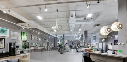 4841 N Western Ave, Chicago, IL for lease Interior Photo- Image 2 of 3