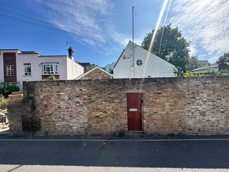 62 British Grove, London for sale - Building Photo - Image 2 of 9