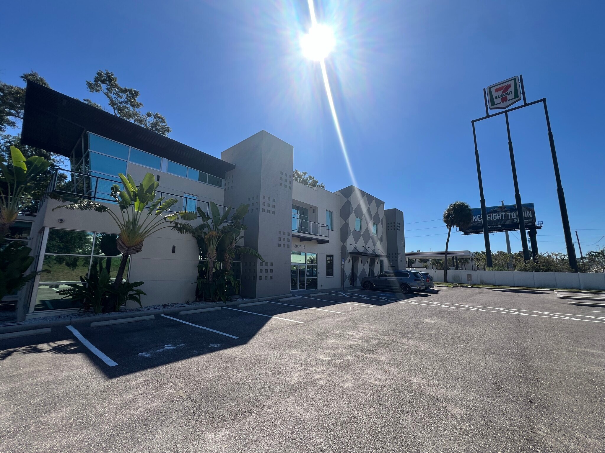 4007 N Taliaferro Ave, Tampa, FL à louer Photo du bâtiment- Image 1 de 8