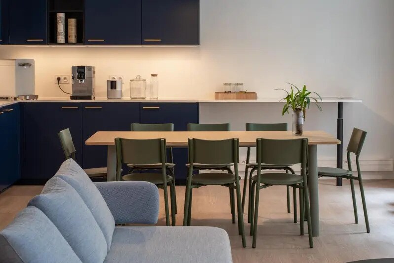 3 Rue De Liège, Paris for lease Interior Photo- Image 1 of 13