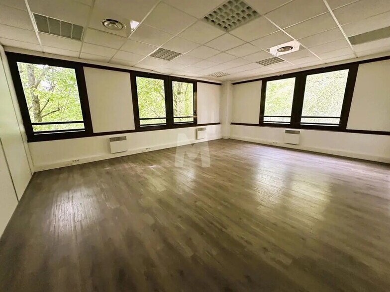 Bureau dans Orsay à louer - Photo intérieure - Image 3 de 4