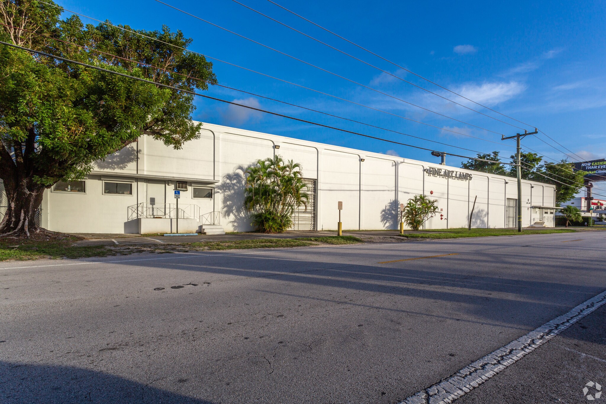 7215 W 20th Ave, Hialeah, FL à louer Photo principale- Image 1 de 9