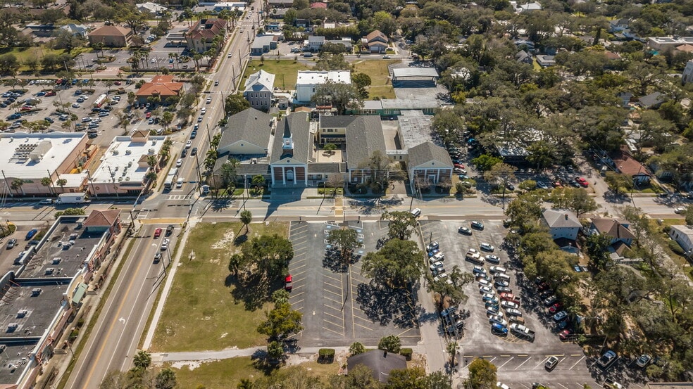 411 Turner St, Clearwater, FL for lease - Building Photo - Image 2 of 91