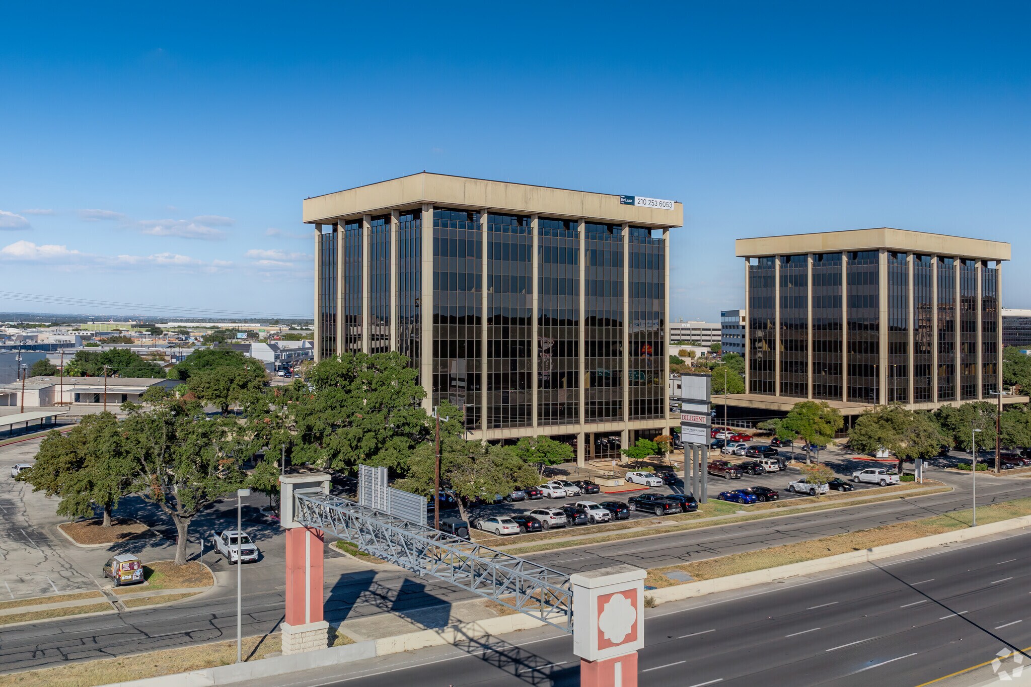 901 NE Loop 410, San Antonio, TX à vendre Photo principale- Image 1 de 25