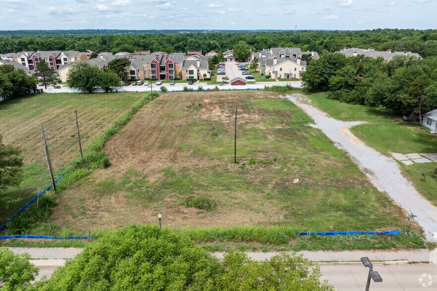 716 Sonia Dr, Norman, OK à vendre - Photo du bâtiment - Image 3 de 15